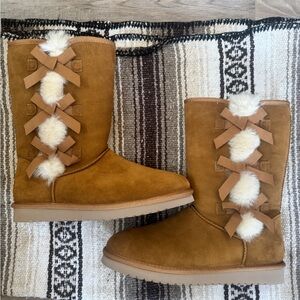 Koolaburra by UGG Victoria Tall Boots Brown Size 11 – Like New